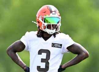 Jerry Jeudy se entrena por primera vez en el campo de entrenamiento news-01082024-224247