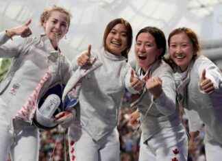 Canadá queda cerca de medalla en esgrima femenina por equipos de espada news-01082024-225346