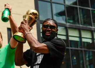 Rutina de entrenamiento bajo el agua de Jaylen Brown de los Celtics antes de la temporada de la NBA news-19082024-003455