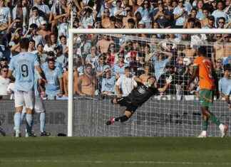 Pepelu destaca en la primera crisis del Valencia CF news-23082024-222651