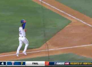 Wyatt Langford de los Rangers conecta GRAND SLAM al final contra los Yankees. news-04092024-111628