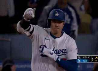 Shohei Ohtani conecta su 52º jonrón para dar a los Dodgers ventaja 3-2 sobre los Rockies news-21092024-070053