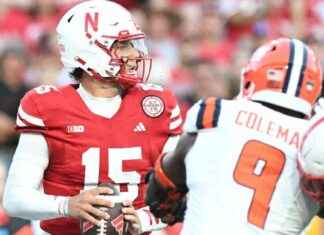 Dylan Raiola decepciona a los aficionados de fútbol americano universitario en Nebraska con derrota en tiempo extra ante Luke Altmyer en Illinois news-21092024-070238