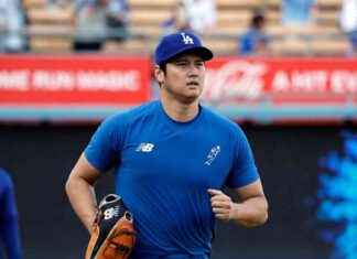 Shohei Ohtani Recibe Ovación de Pie en el Estadio de los Dodgers por Hazaña Histórica 50-50 news-21092024-110642