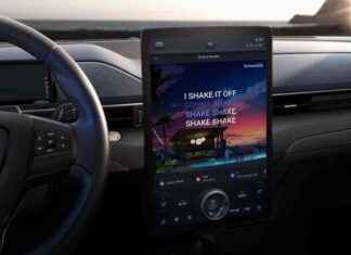 Ford incorpora karaoke en sus coches: La nueva aplicación innovadora news-24092024-181137