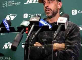 Davante Adams Parece Haber Bebido del ‘Fuente de la Juventud’ Tras Cambio news-17102024-021348