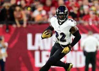 Las bromas de Derrick Henry sobre su velocidad tras ser atrapado en una larga carrera vs. Bucs news-22102024-085340