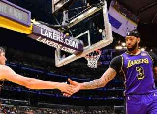 Anthony Davis recibe elogios de los fans de la NBA tras la victoria de LeBron James y los Lakers frente a Kevin Durant y los Suns. news-26102024-093522