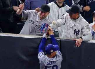 Los fans de los Yankees interfiriendo en la captura de Mookie Betts irrelevante en la derrota de los Dodgers en el Juego 4 de la Serie Mundial. news-30102024-101521