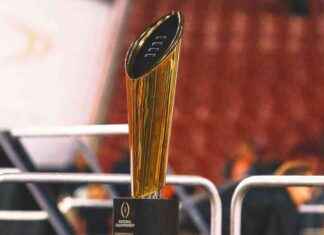 ¿Cuándo se publican las clasificaciones del College Football Playoff? Todo lo que necesitas saber. news-05112024-231628