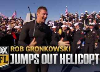 Rob Gronkowski se lanza de un helicóptero y nada en el océano | FOX NFL Sunday news-10112024-213350