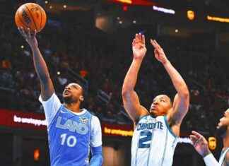 Los Cavaliers se convierten en el cuarto equipo de la NBA en comenzar 15-0 con victoria de 128-114 sobre los Hornets. news-18112024-163428