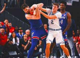 Centro de Kansas Hunter Dickinson expulsado por dar una patada en la cabeza a Maliq Brown de Duke news-27112024-174452