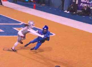 Captura de touchdown de 22 yardas de Latrell Caples de Boise State para liderar 7-0 sobre UNLV captura-de-touchdown-de-22-yardas-de-latrell-caples-de-boise-state-para-liderar-7-0-sobre-unlv