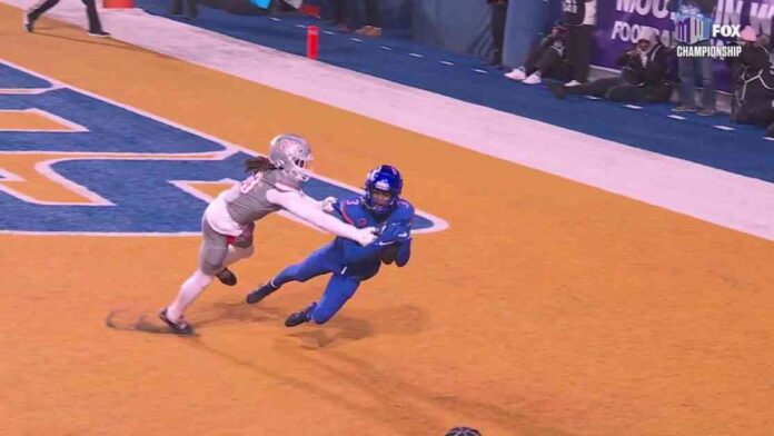 captura-de-touchdown-de-22-yardas-de-latrell-caples-de-boise-state-para-liderar-7-0-sobre-unlv
