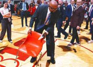 Mike Woodson se sienta en la silla lanzada por Bob Knight en la sorpresa de Indiana sobre Purdue mike-woodson-se-sienta-en-la-silla-lanzada-por-bob-knight-en-la-sorpresa-de-ndiana-sobre-purdue