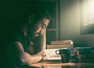 Alineaciones De Atlético De Madrid Contra Valencia C. F. Alineaciones De Atlético De Madrid Contra Valencia C. F.